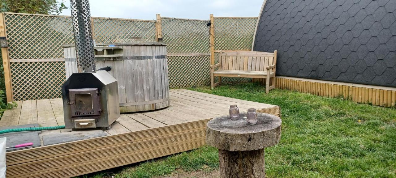 Norwell View Farm Glamping With Hot Tubs Hotel Bath Ngoại thất bức ảnh
